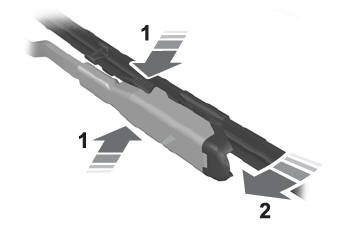 Lincoln Nautilus. Replacing the Front Wiper Blades. Replacing the Rear Wiper Blades